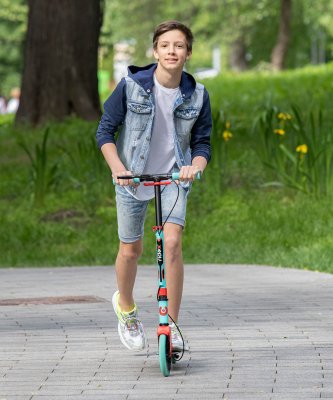 БЕЗ УПАКОВКИ Самокат 2-колесный Rank 200 мм, ручной тормоз, мятный/красный